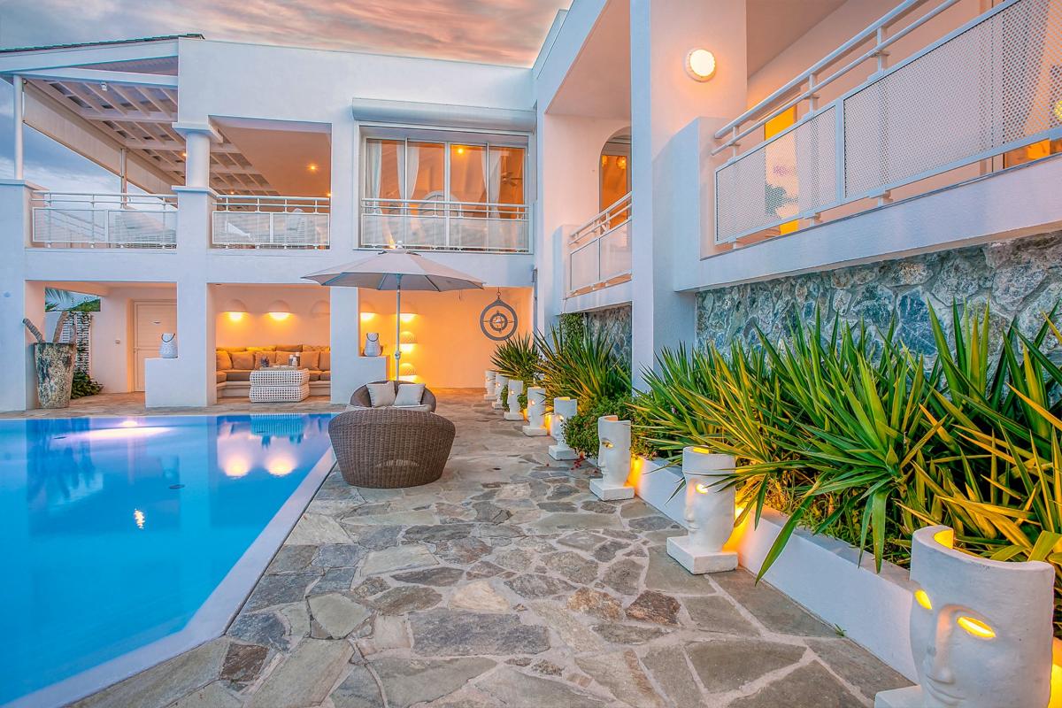 St Martin beachfront luxury villa rental - Evening pool